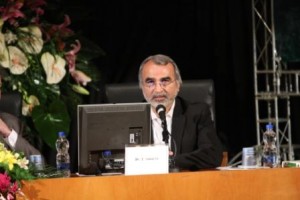Dr Hosseini 300x200 سیدجلیل حسینی : جامعه پزشکی از مدیریت گذشته نظام پزشکی ناراضی است